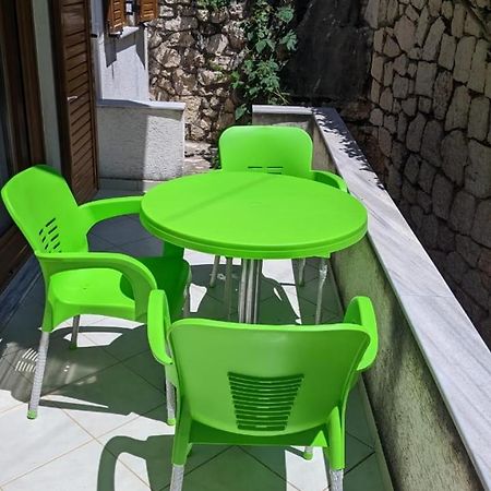 Hasani Apartments ساراندا المظهر الخارجي الصورة