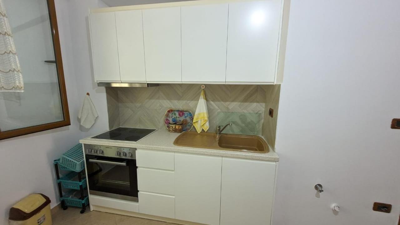 Hasani Apartments ساراندا المظهر الخارجي الصورة